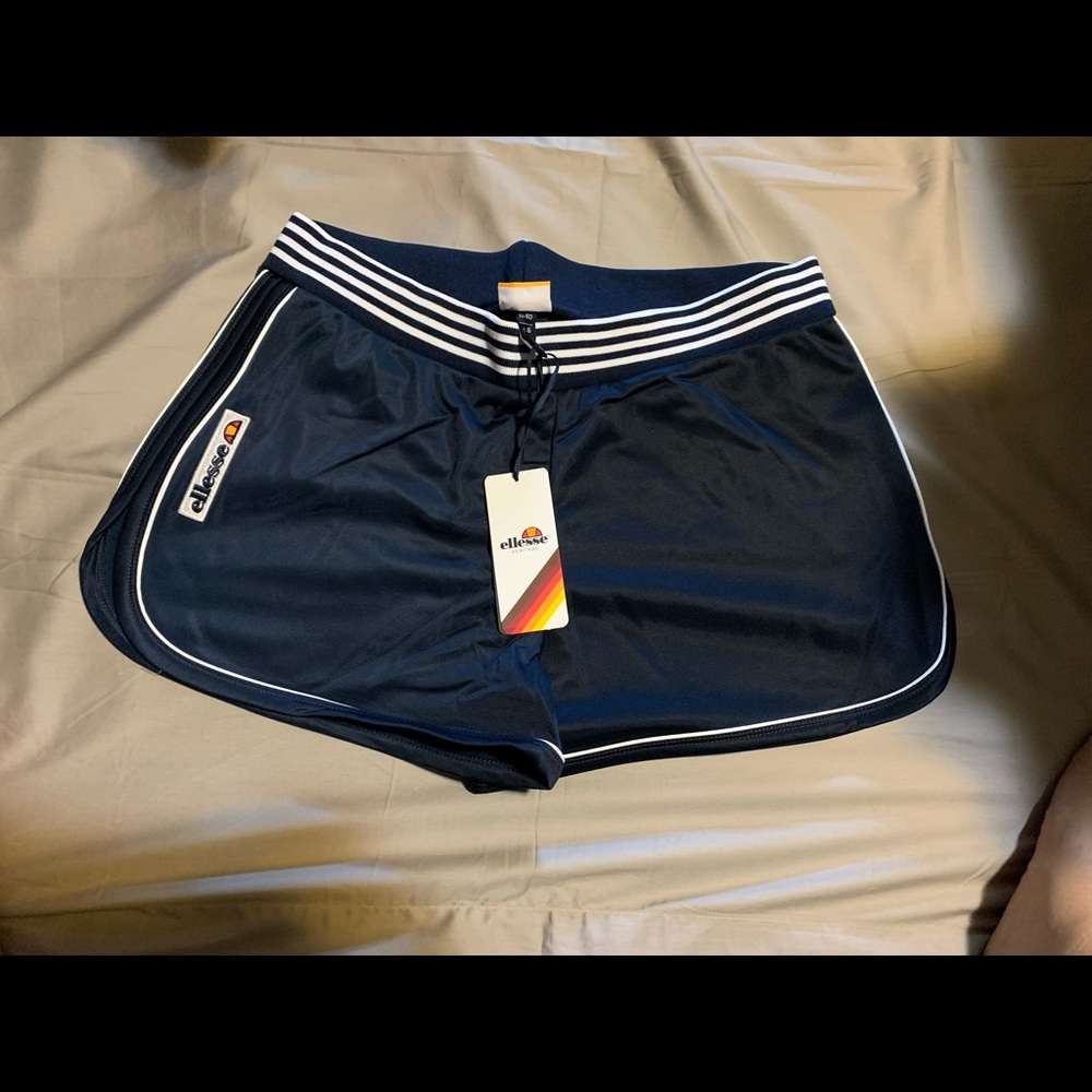Ellesse women’s Bambi shorts